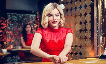 Đội ngũ hỗ trợ khách hàng chuyên nghiệp 24/7